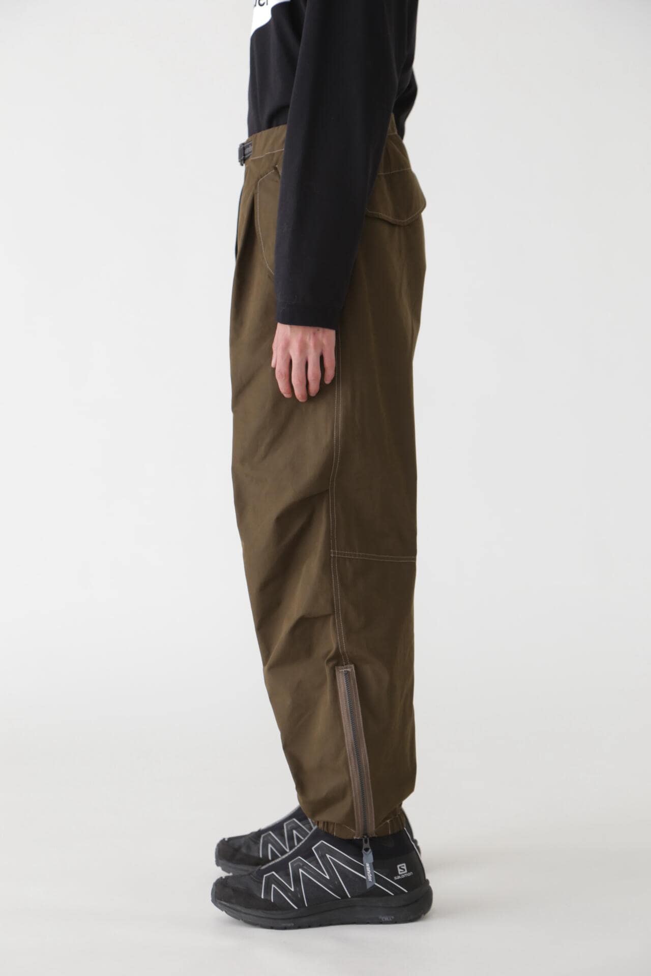 high count cloth side zip hem pants