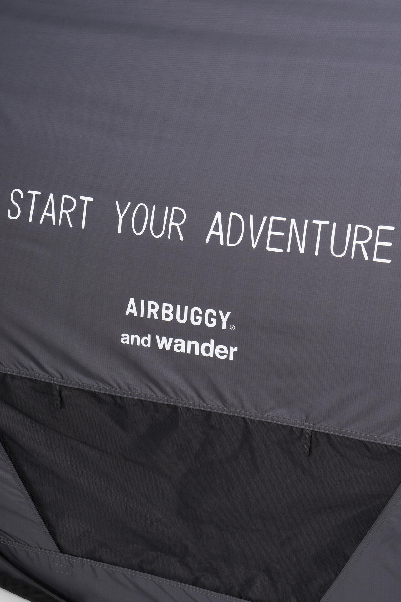 AIRBUGGY × and wander POPUP TENT