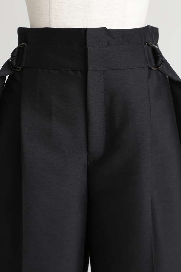Belted Bermuda Pants