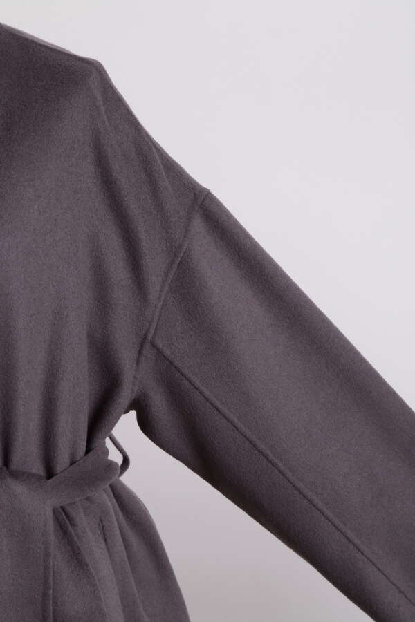 【STORY 11 月号掲載商品】No Collar Belted Coat