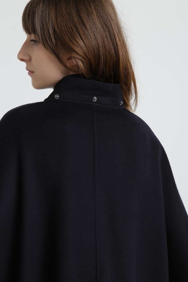 Big Silhouette Hooded Poncho