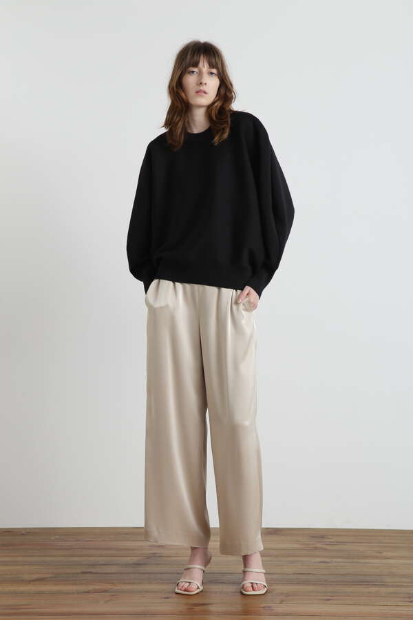【先行予約 10月中旬-下旬入荷予定】Tuck Sleeve Knit