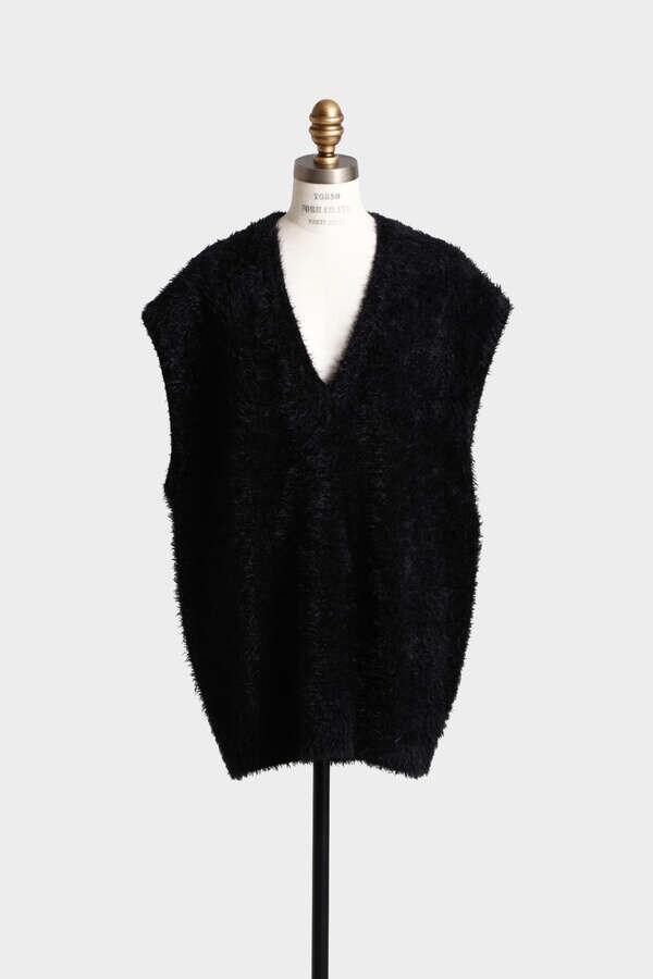 【TV着用】 Fur Touch Knit Vest