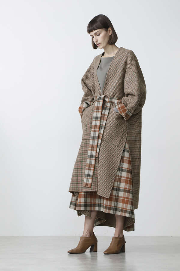REVERSIBLE CHECK COAT