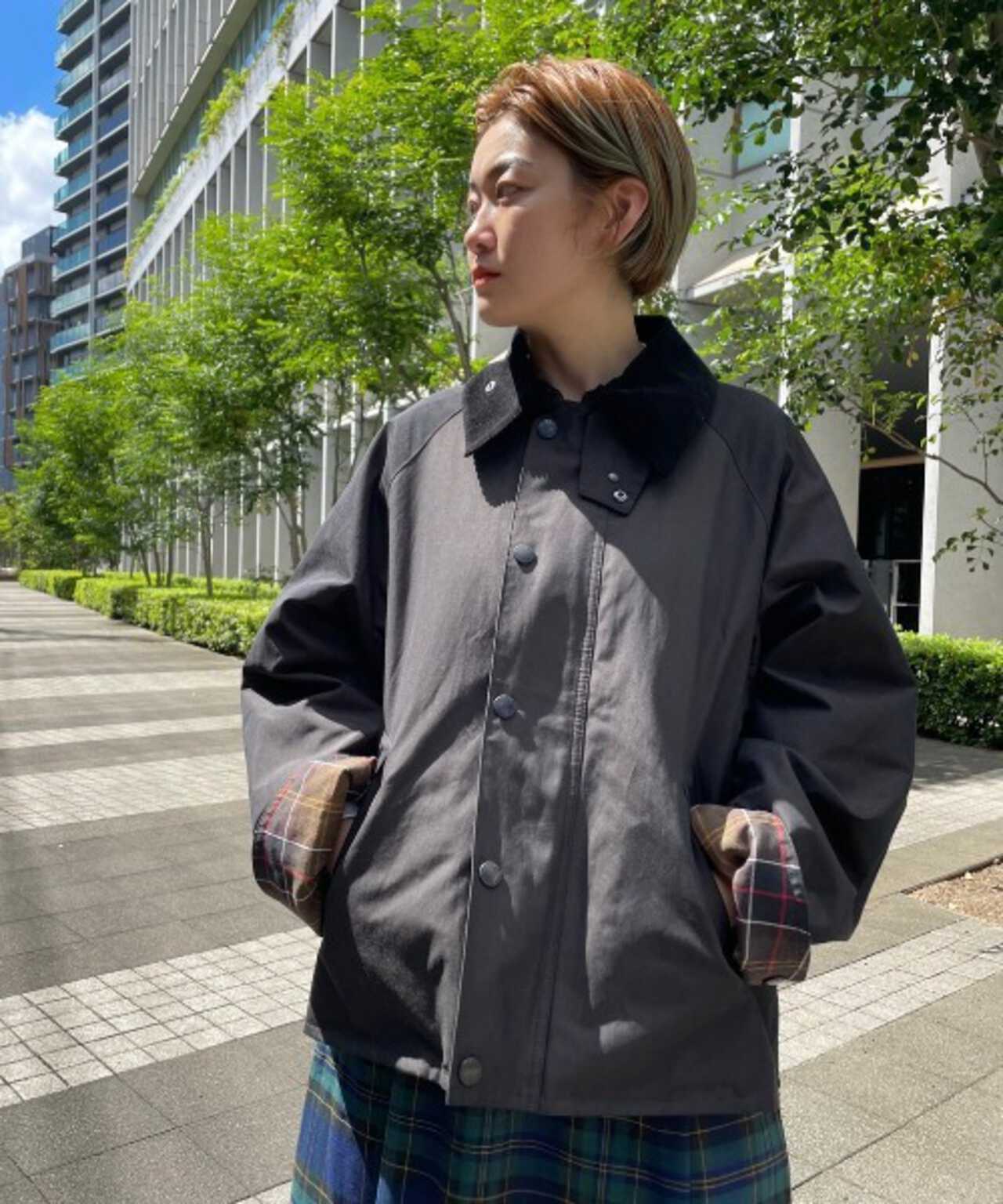 ほぼ未使用新品同様【ほぼ未使用・24時間以内発送】barbour  バブアー　トランスポート