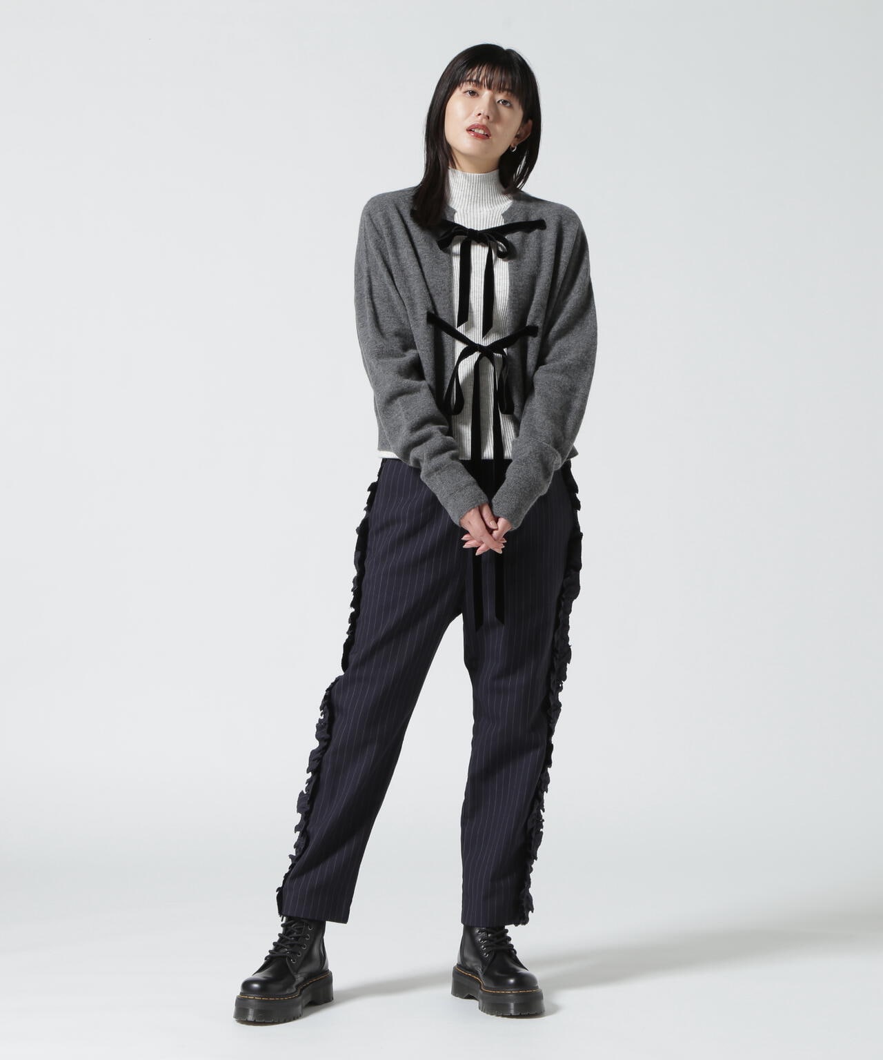 RHODOLIRION/ロドリリオンFRILL SIDE STRIPE PANT PINSTRIPE | BEAVER ( ビーバー ) | US  ONLINE STORE（US オンラインストア）