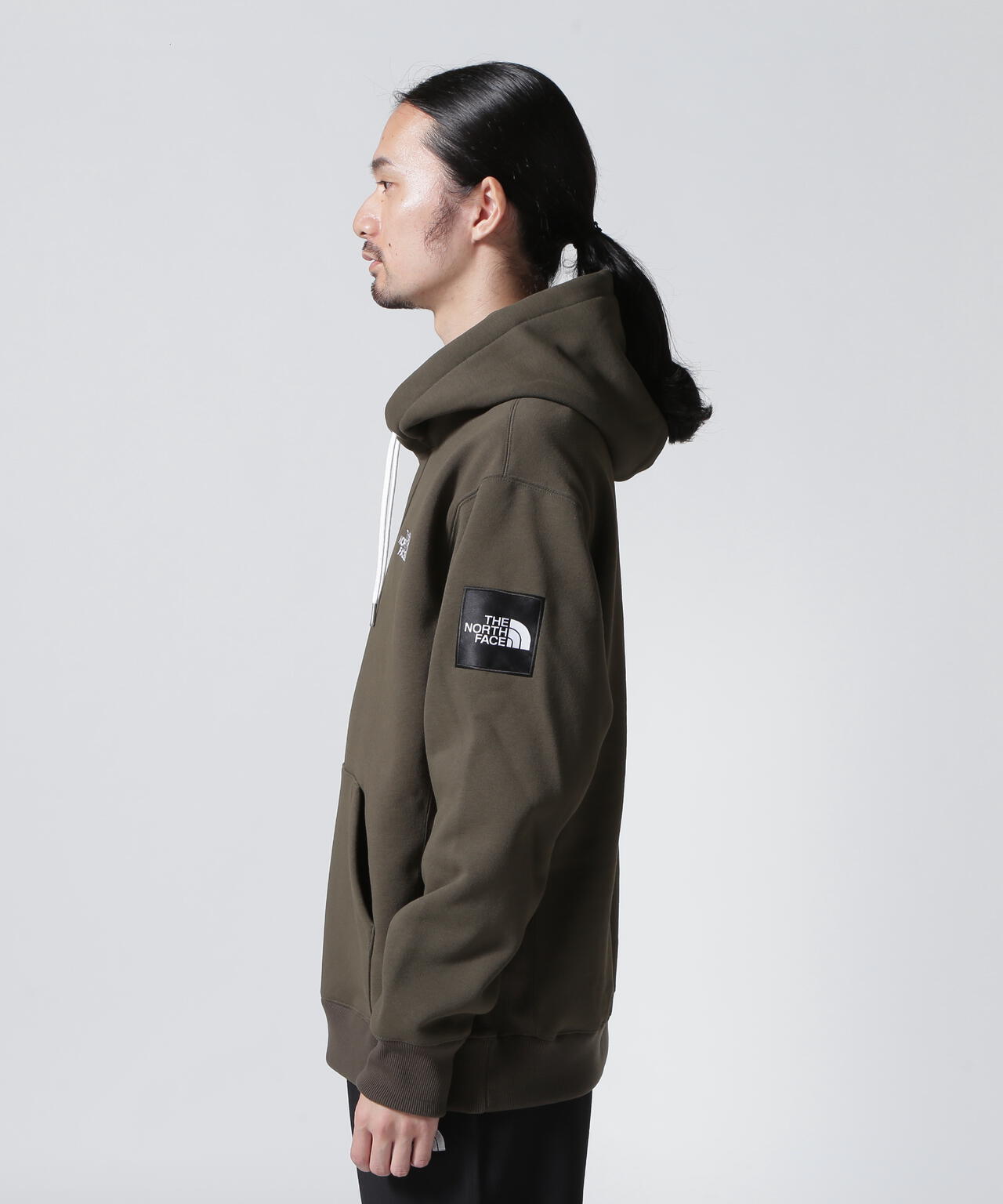 THE NORTH FACE/ザ・ノースフェイス Square Logo Hoodie | BEAVER