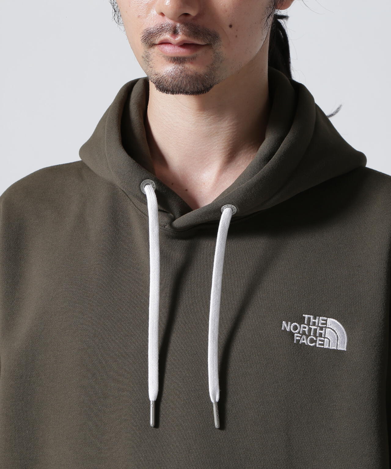 The north face square best sale logo hoodie