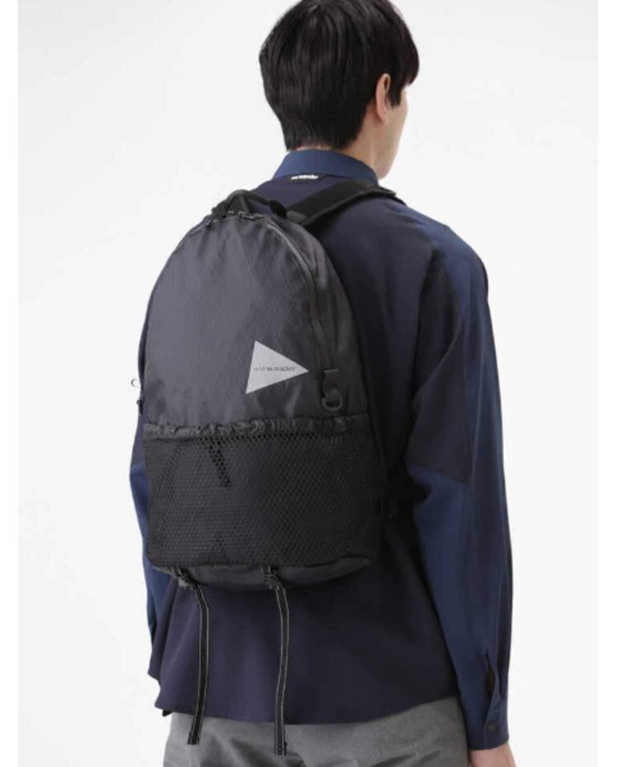 and wander FOR 1LDK 別注20L DAYPACK NAVY