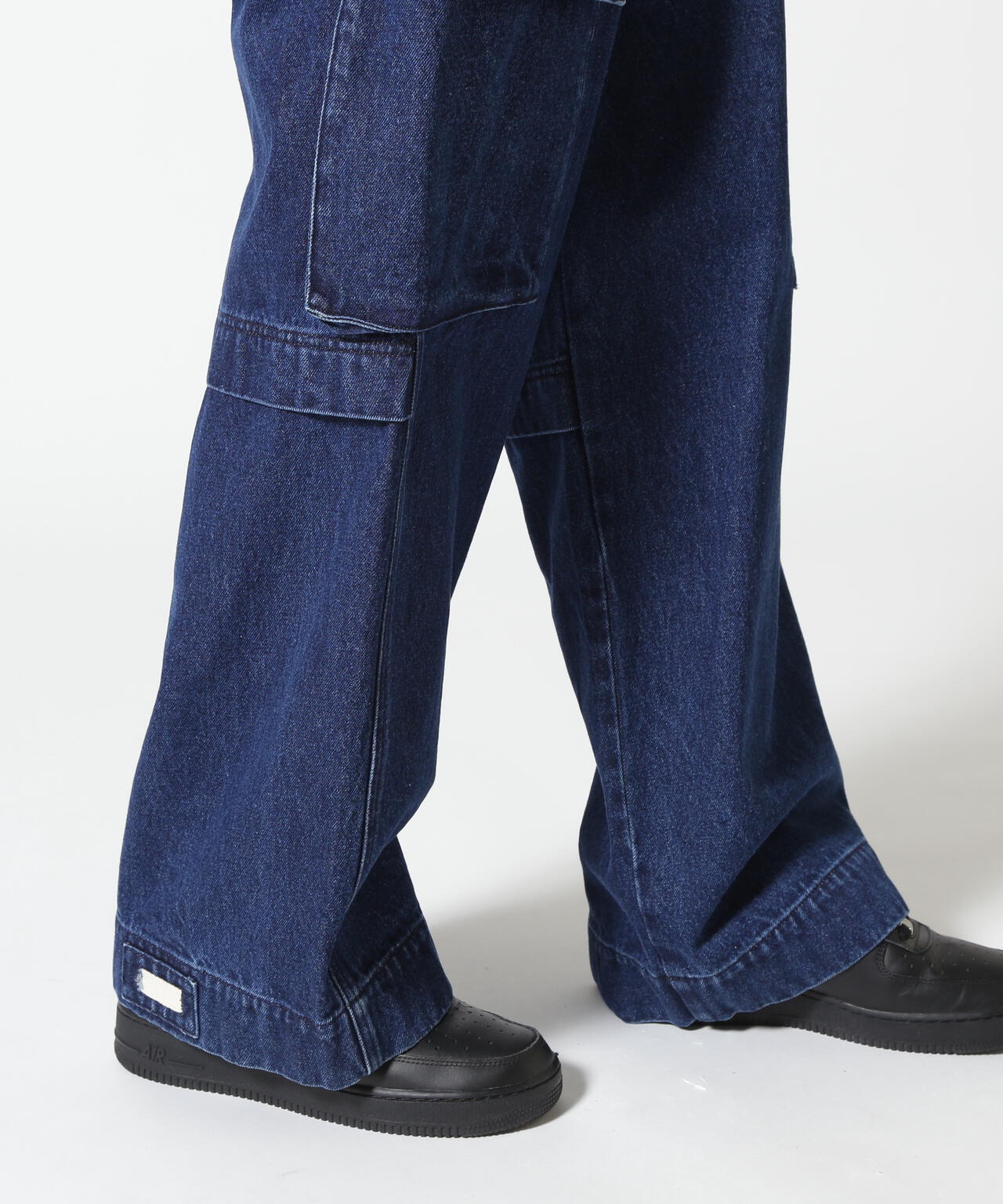 B omnivore/ビーオムニボー　DENIM CARGO PANTS