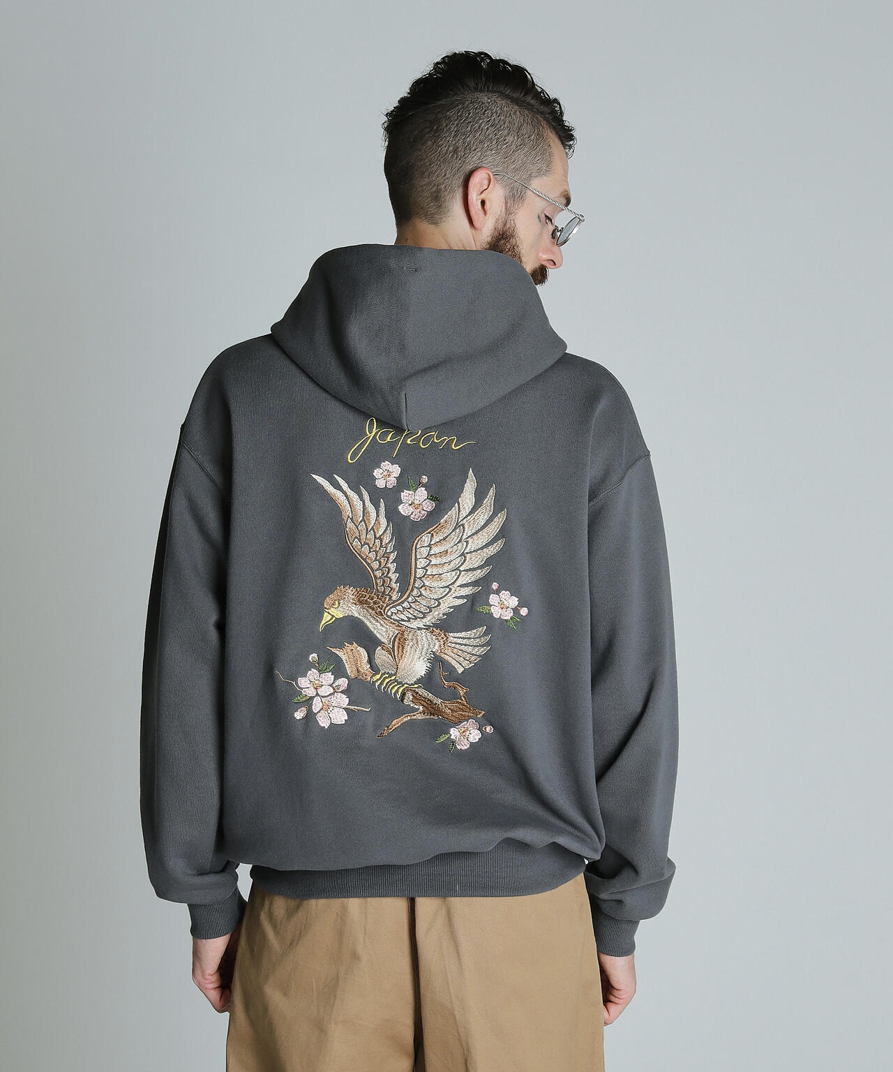 EMB. CHERRY BLOSSOM JAPAN EAGLE HOODED SWEAT/チェリーブロッサム ジャパンイーグル パーカー