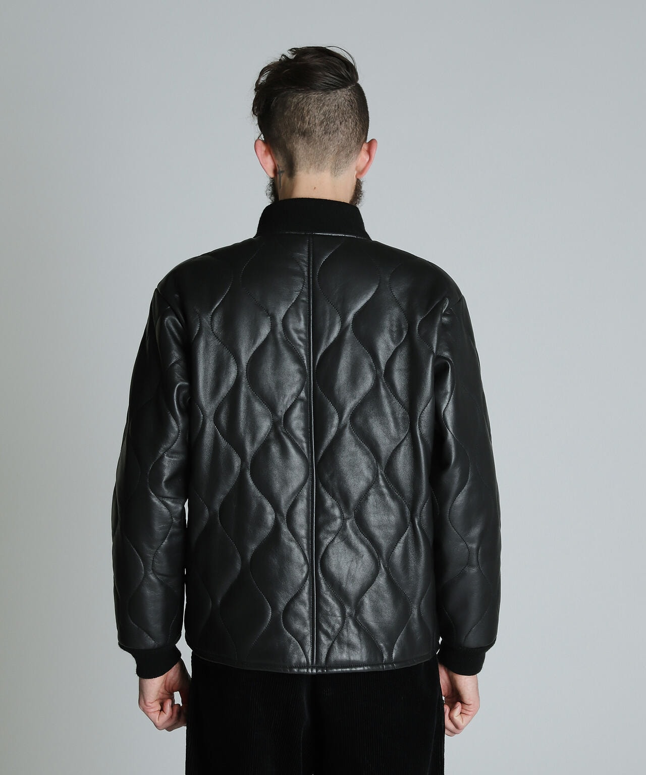 【先行予約 10月中旬-10月下旬】QUILTED LINNER SHORT LEATHER