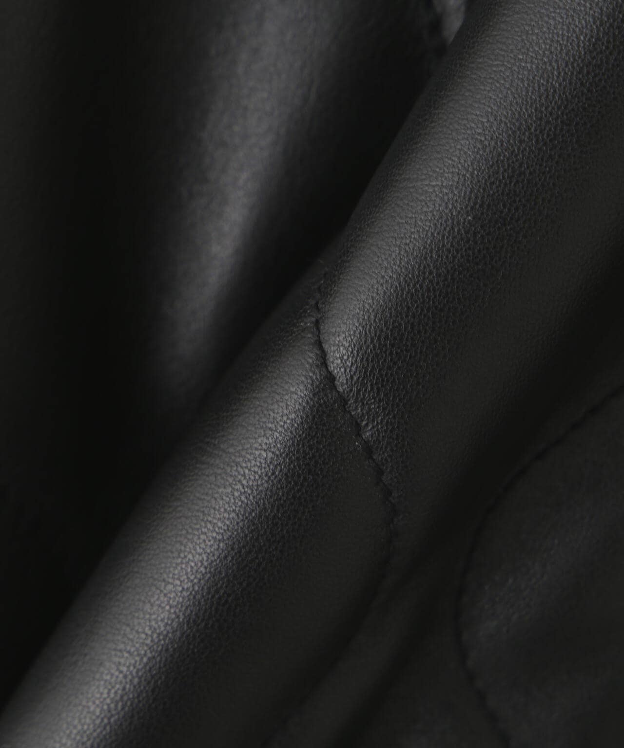 【先行予約 10月中旬-10月下旬】QUILTED LINNER SHORT LEATHER