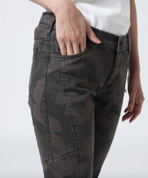 カモサテンストレッチパンツ/ CAMO SATIN STRETCH PANTS