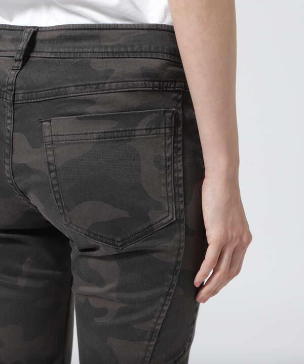 カモサテンストレッチパンツ/ CAMO SATIN STRETCH PANTS