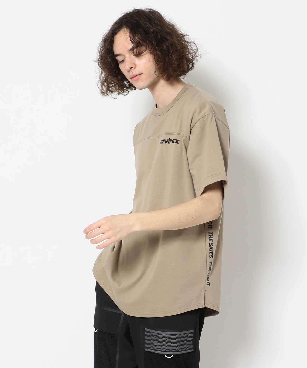 ルーズフィット ラウンド ボトムTシャツ/ LOOSE FIT ROUND BOTTOM T