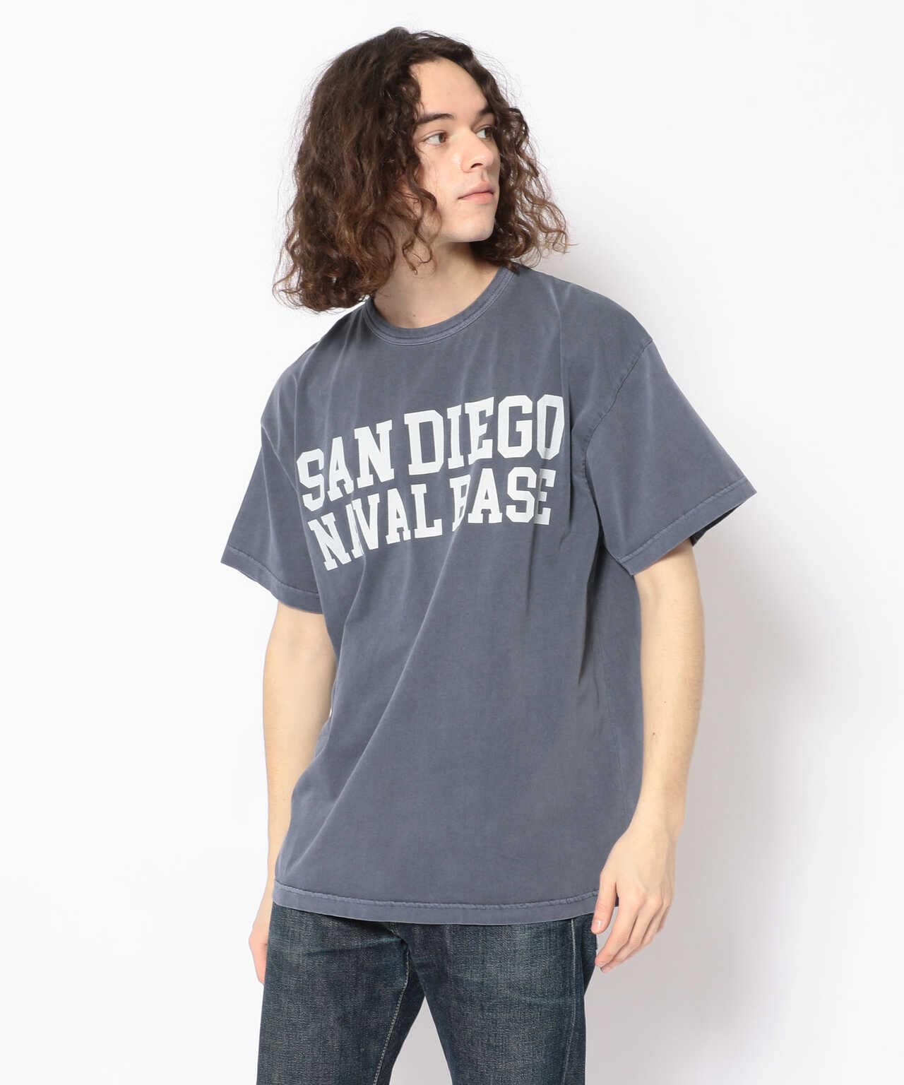 ピグメント プリント Tシャツ ネイバル ベース/PIGMENT T-SHIRT SANDIEGO