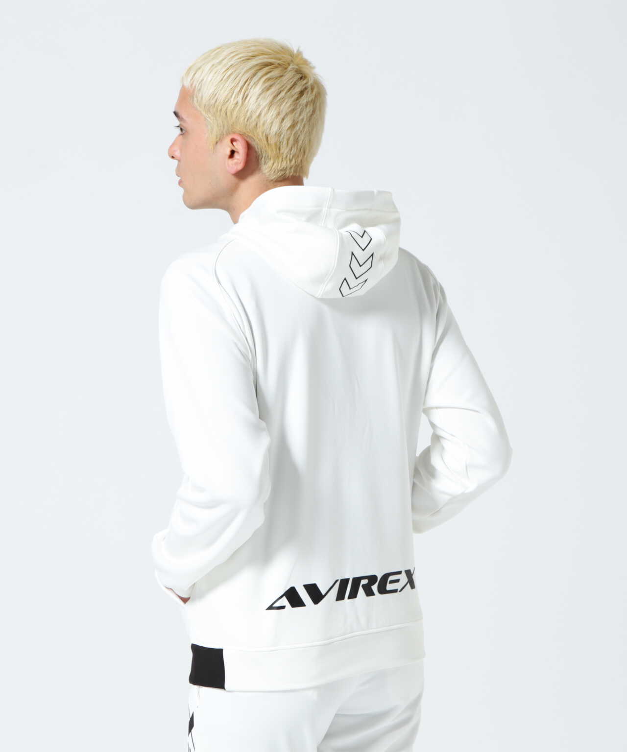 《AVIREX GOLF》スポーツラインスウェットパーカー