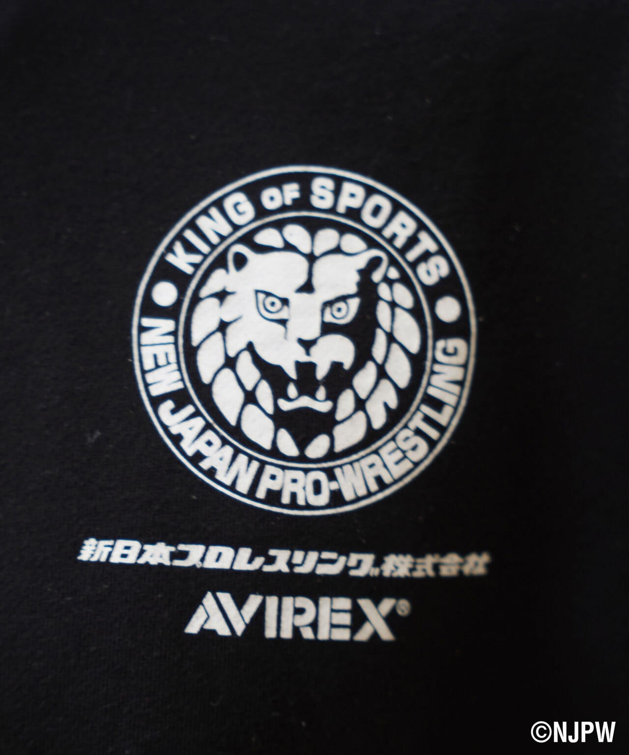 《新日本プロレス × AVIREX》SPECIAL CREW NECK SWEAT / スペシャル クルーネック スウェット
