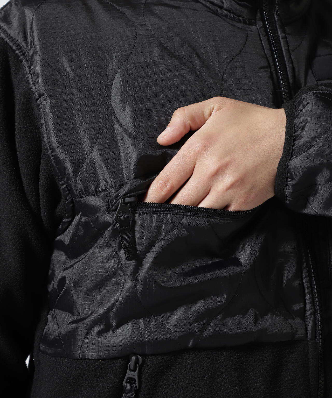 キルト コンビ フリース / QUILT COMBI FLEECE JACKET
