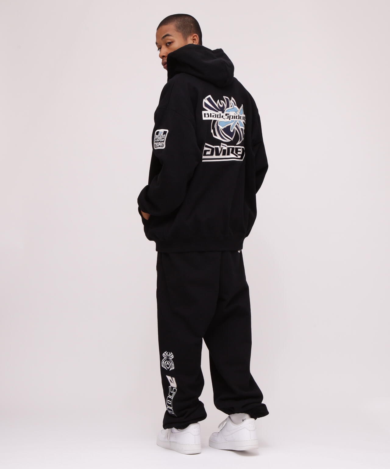 AVIREX × XLARGE》SWEAT PANTS BLACK SPIDER / スウェットパンツ