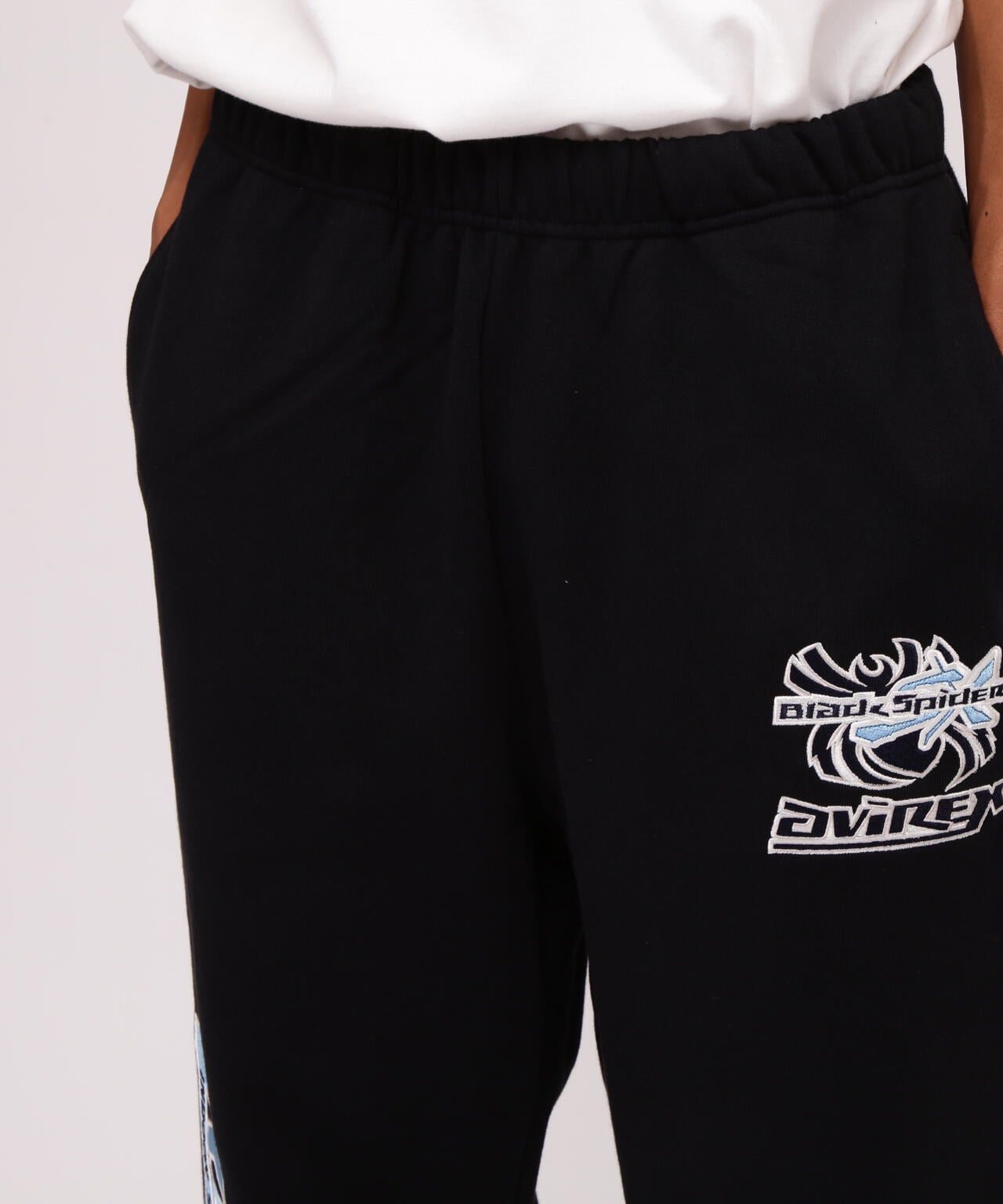 AVIREX × XLARGE》SWEAT PANTS BLACK SPIDER / スウェットパンツ