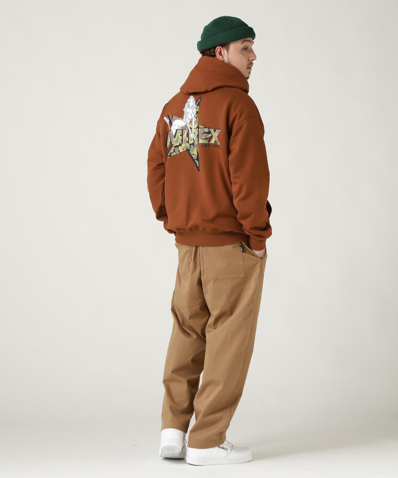 WEB限定》CAMOUFLAGE STAR &PINUP GIRL PULL OVER PARKA | AVIREX 