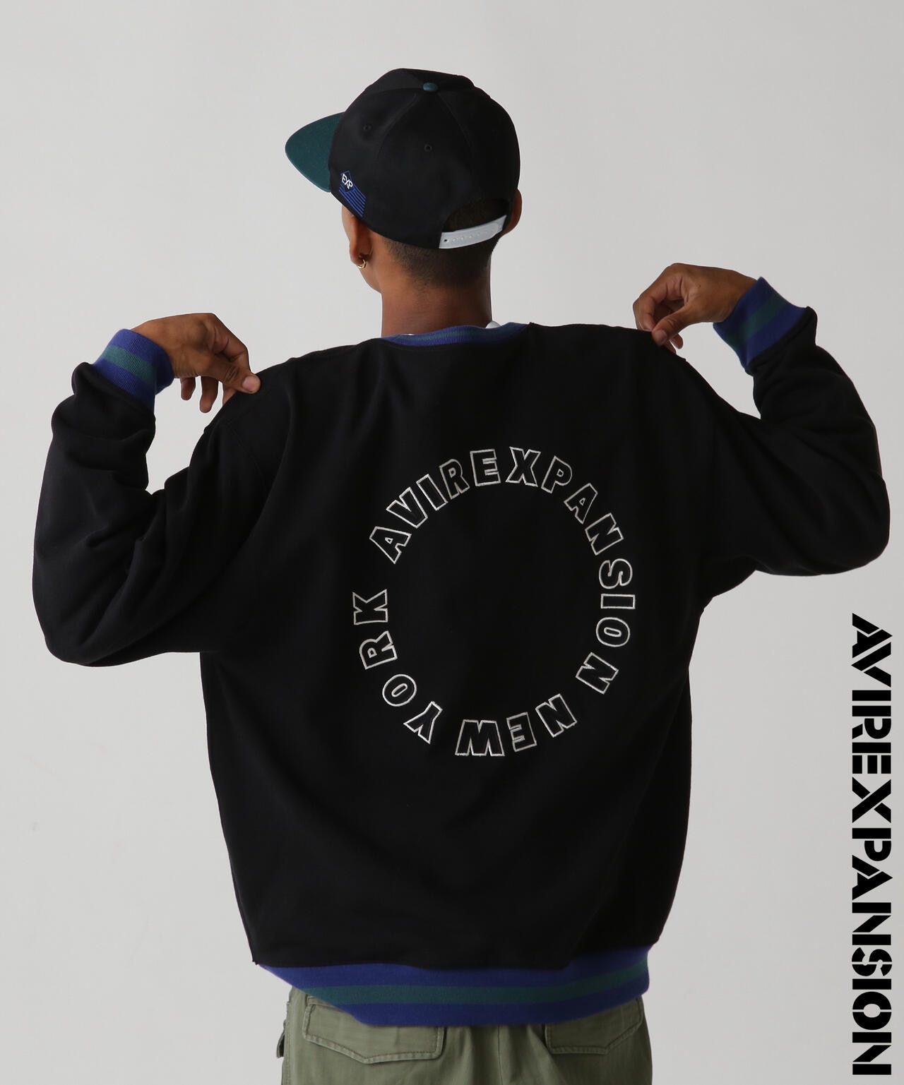 《AVIREX × EXPANSION》 CIRCLE LOGO CREWNECK SWEAT / サークルロゴ クルーネック スウェット