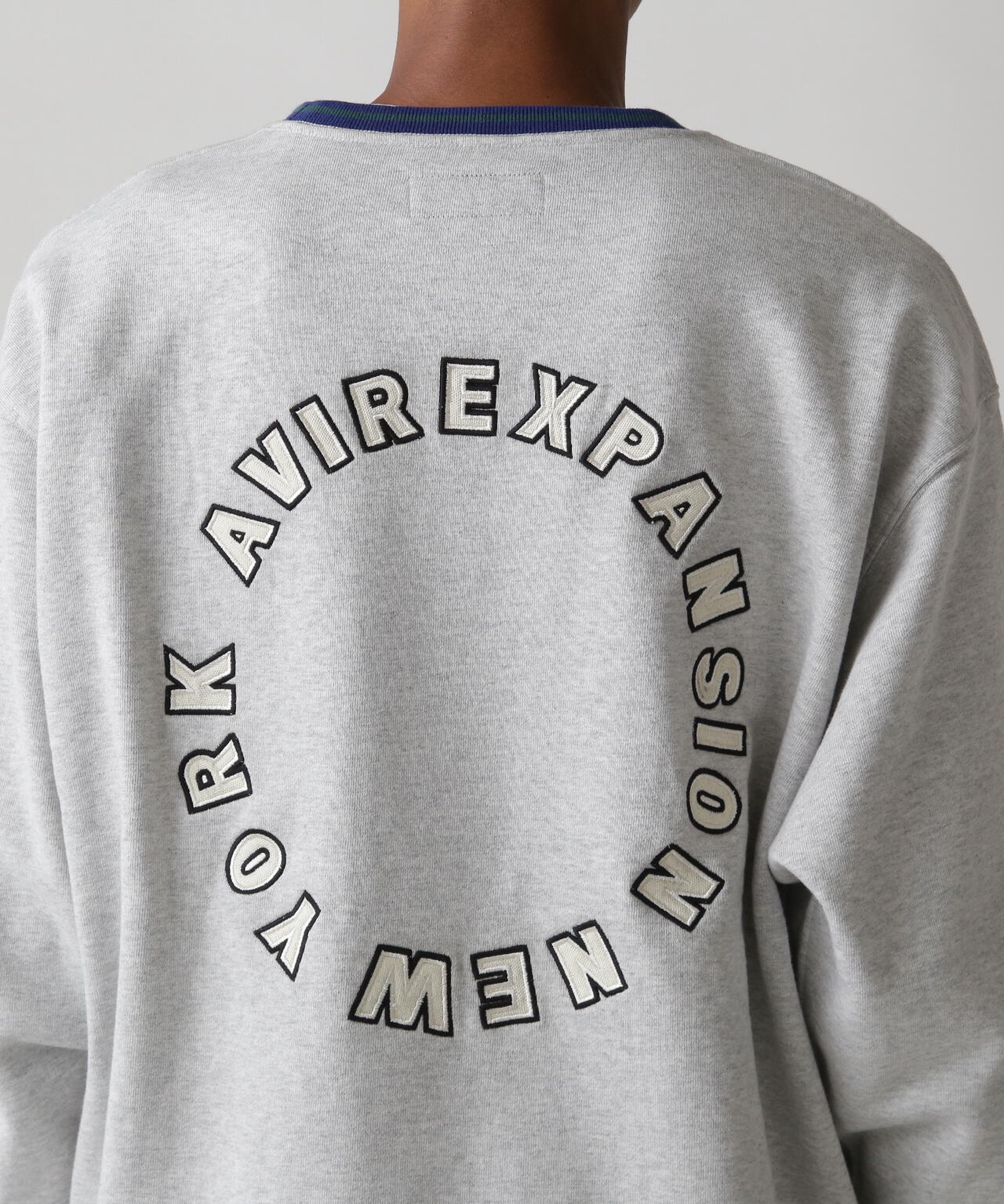 《AVIREX × EXPANSION》 CIRCLE LOGO CREWNECK SWEAT / サークルロゴ クルーネック スウェット