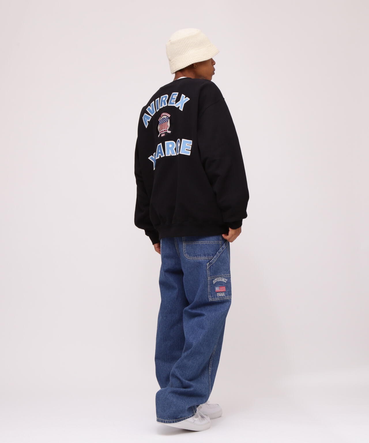 《AVIREX × XLARGE》CREWNECK VARSITY LOGO / クルーネック バーシティ ロゴ