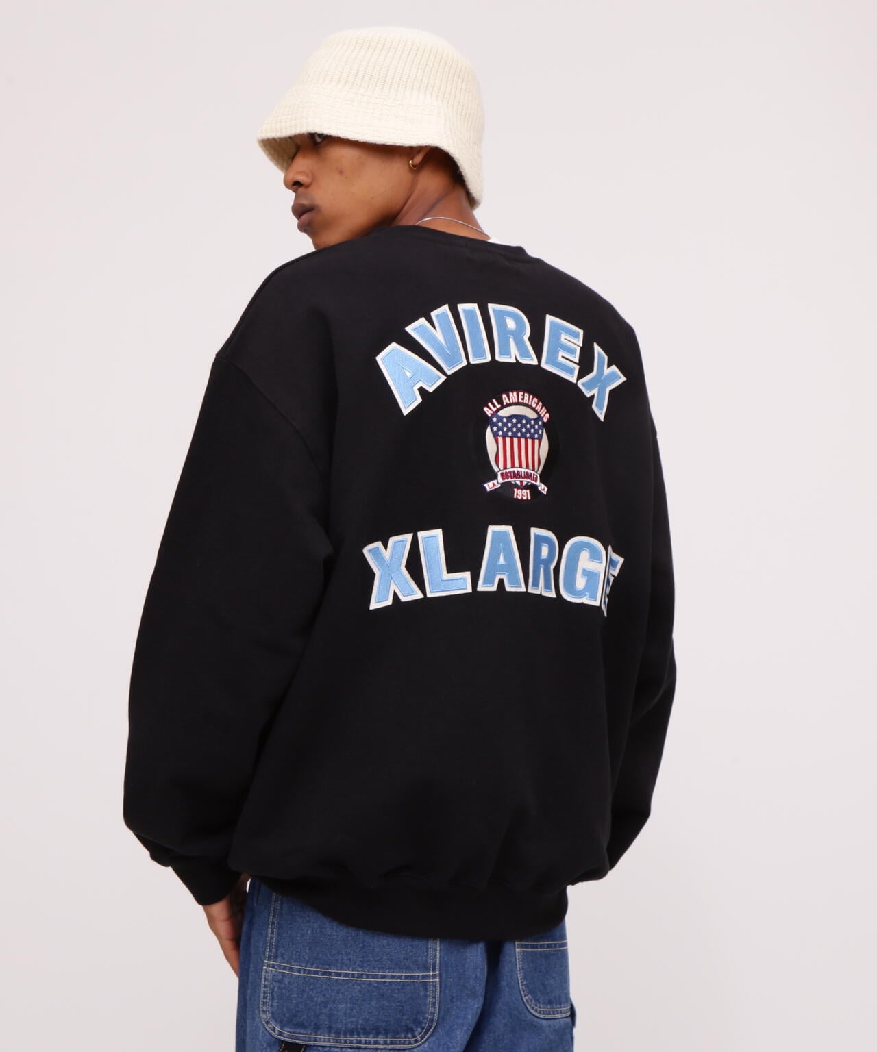 《AVIREX × XLARGE》CREWNECK VARSITY LOGO / クルーネック バーシティ ロゴ