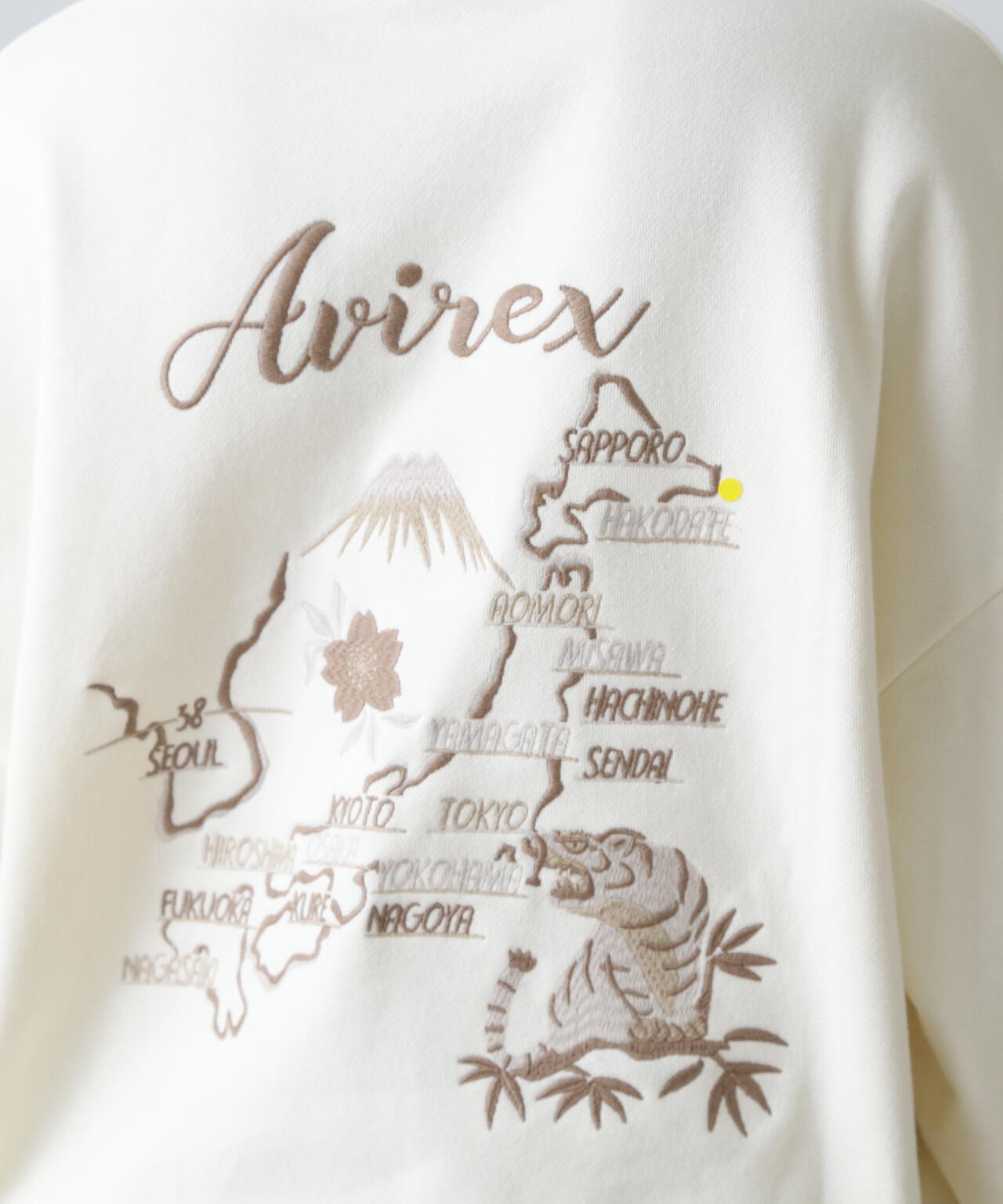 SOUVENIR EMBROIDERED SWEAT/ スーベニア刺繍スウェット | AVIREX ...