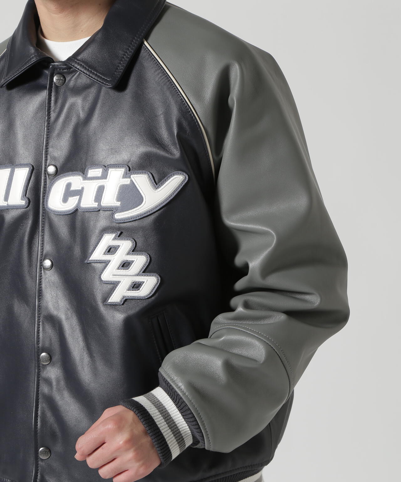 お早めにどうぞAVIREX × Black Eye Patch VARSITY JACKET