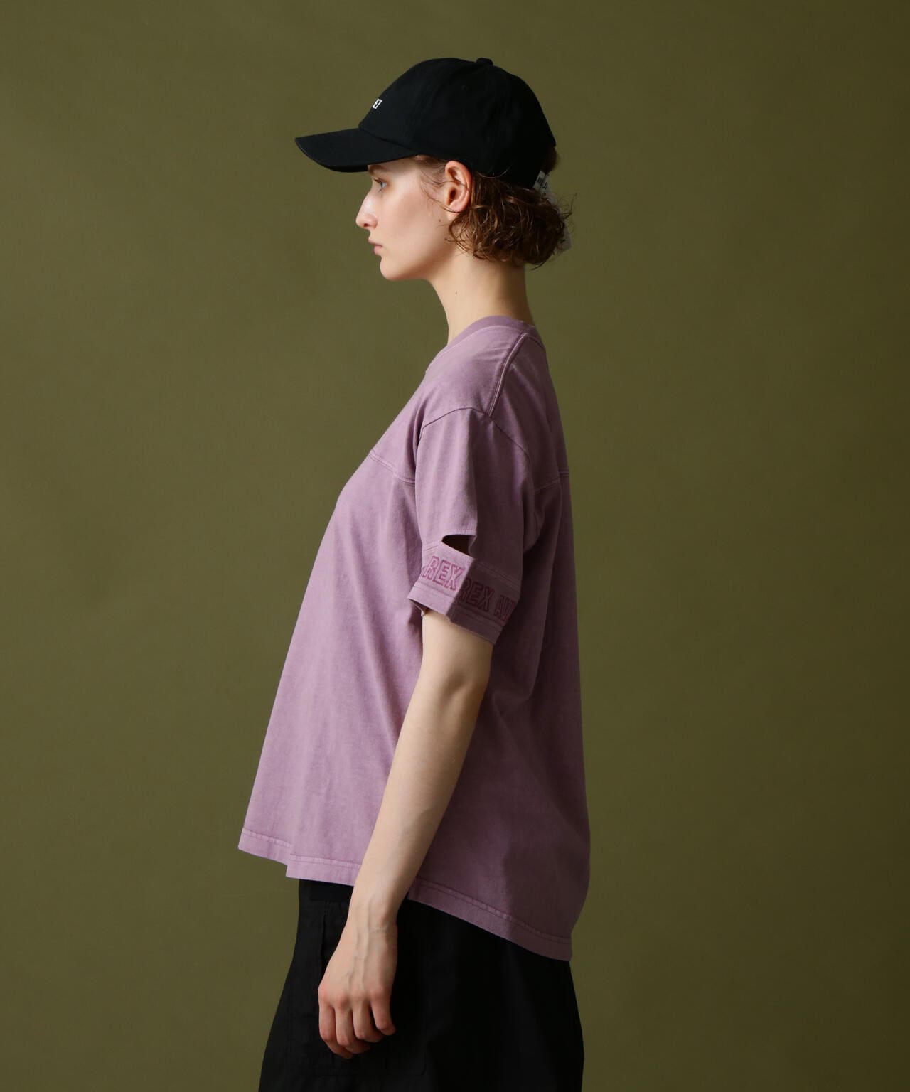 FADE WASH CUFFS OPEN EMBROIDERY T-SHIRT/フェイドウォッシュ カフスオープン刺繍Tシャツ