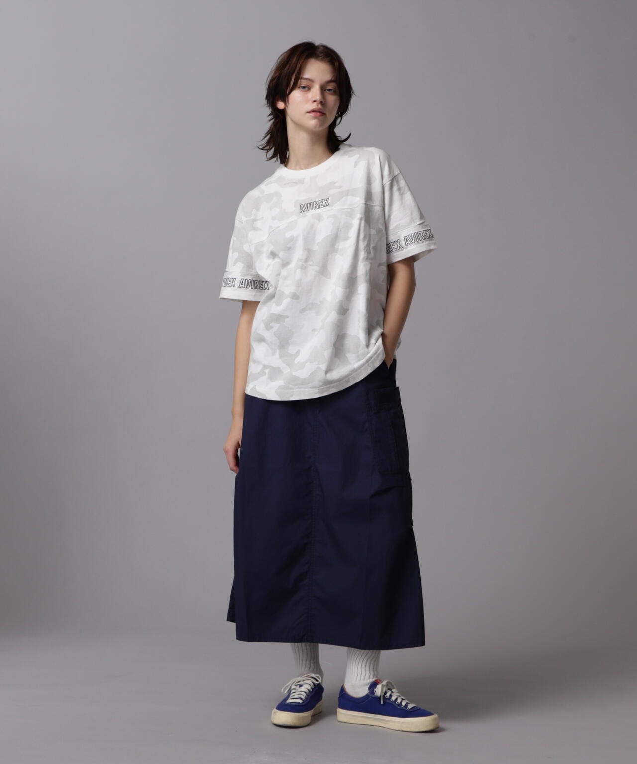 FADE WASH CUFFS OPEN EMBROIDERY T-SHIRT/フェイドウォッシュ カフスオープン刺繍Tシャツ