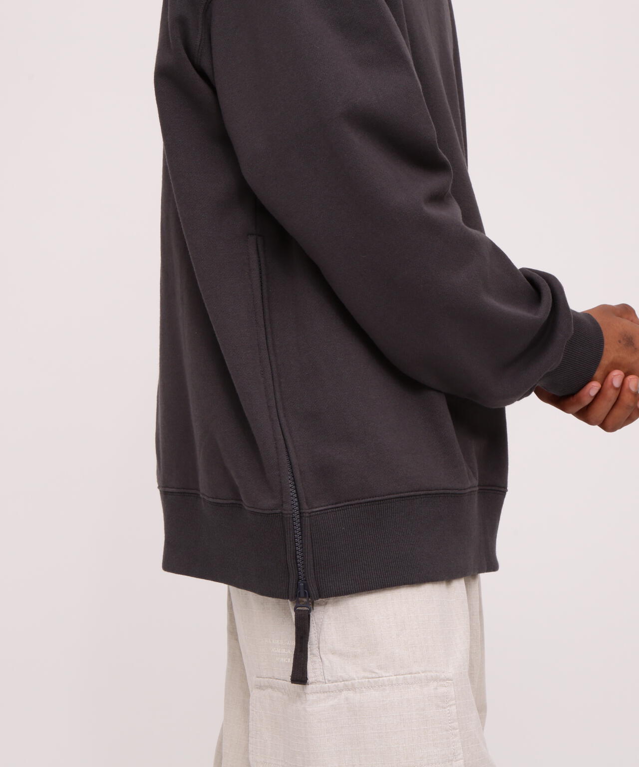 BAGGY FIT MIL. POCKET CREW NECK SWEAT