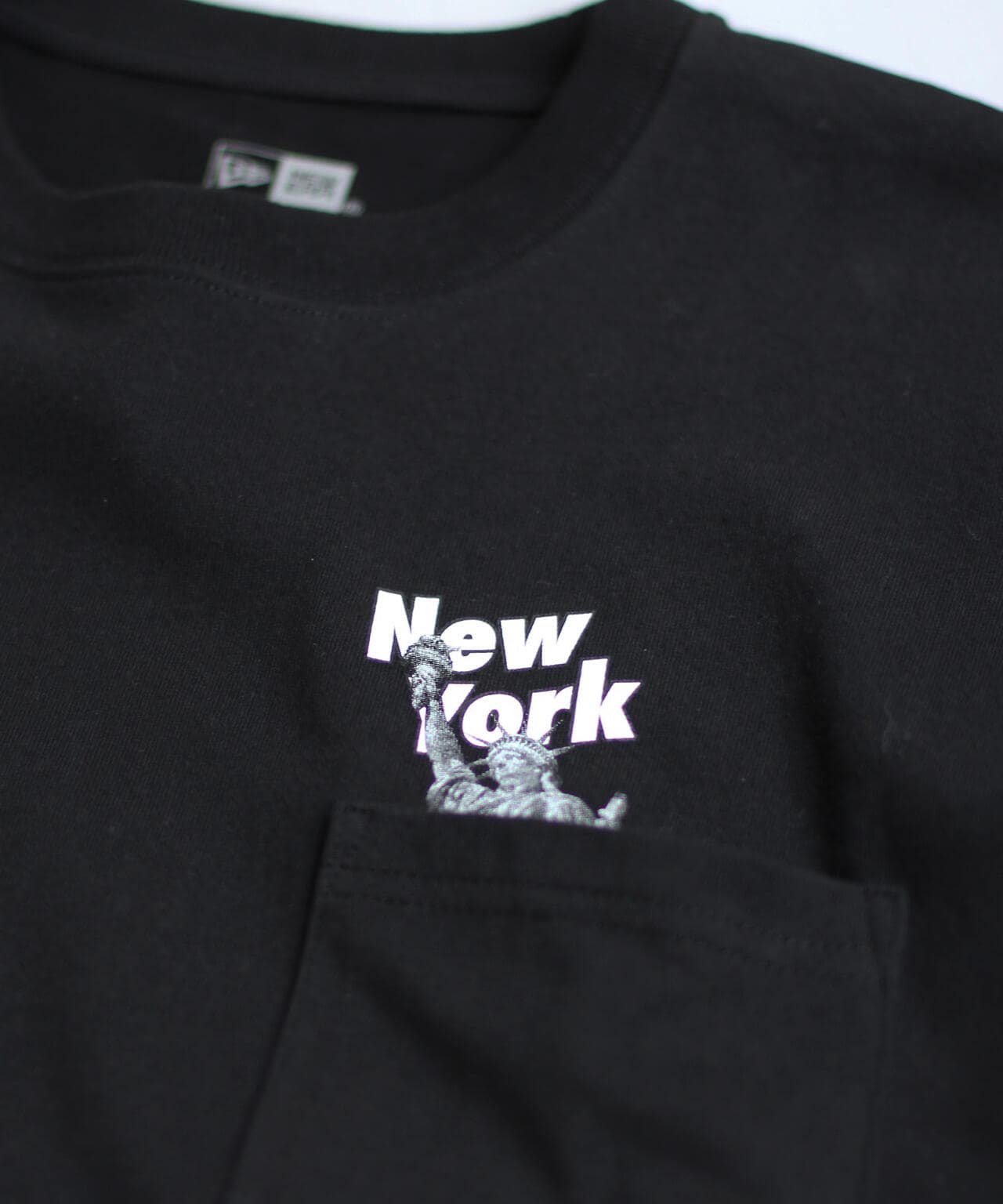 《AVIREX × NEW ERA》NEW ERA POCKET S/S T-SHIRT NEWYORK