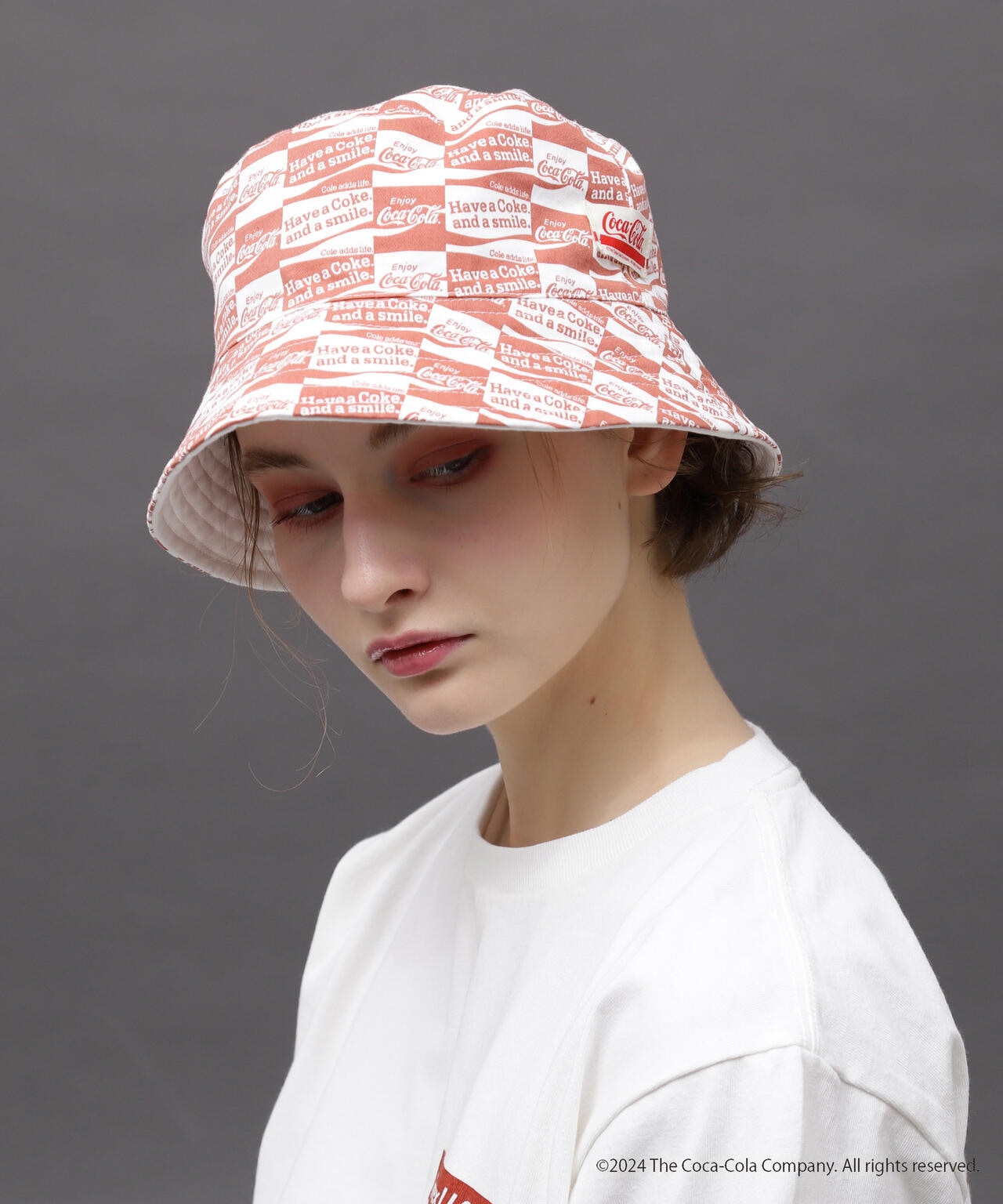 AVIREX / Coca-Cola 80'S REVERSIBLE BUCKET HAT