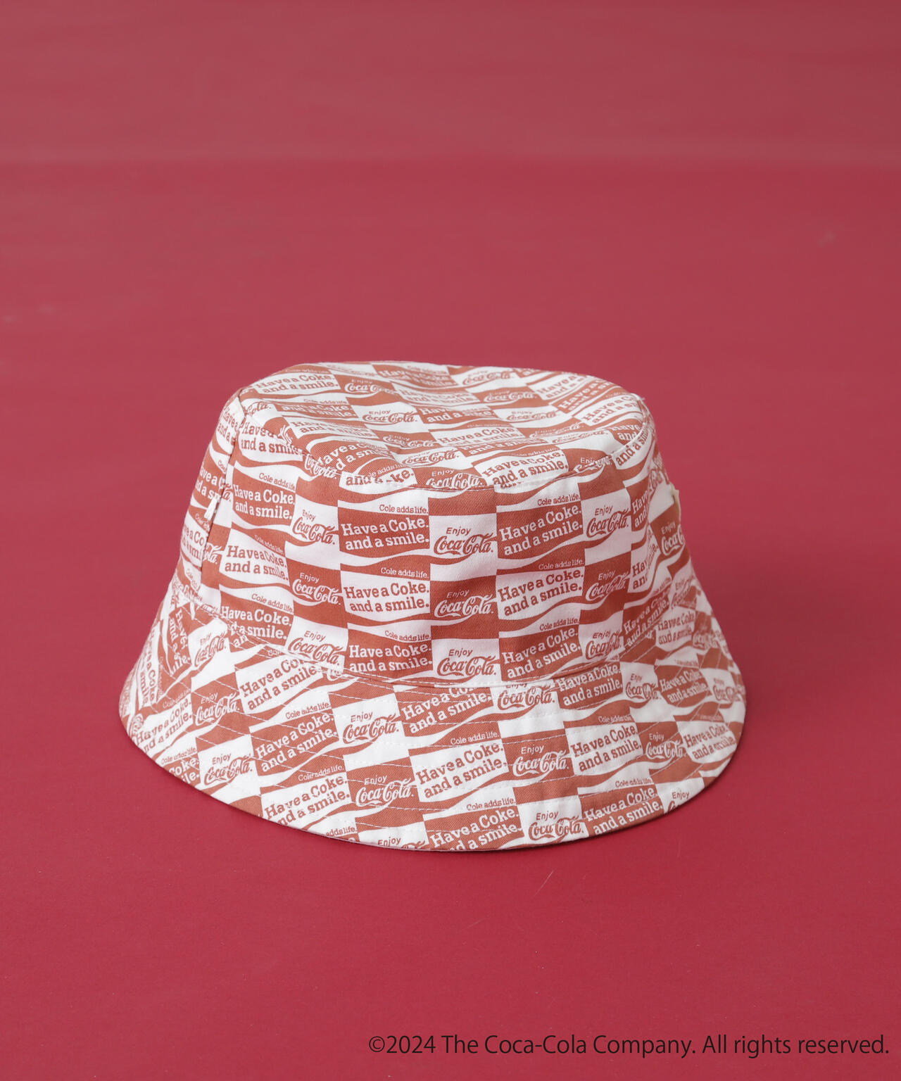 AVIREX / Coca-Cola 80'S REVERSIBLE BUCKET HAT