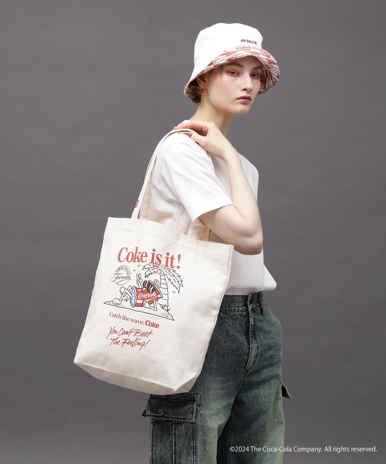 AVIREX / Coca-Cola 90s CHARACTER BAG