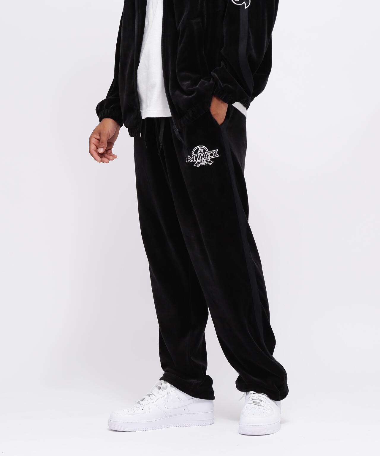 WEB&DEPOT限定》VELOUR TRACK PANTS / ベロア トラックパンツ | AVIREX ( アヴィレックス ) | US  ONLINE STORE（US オンラインストア）