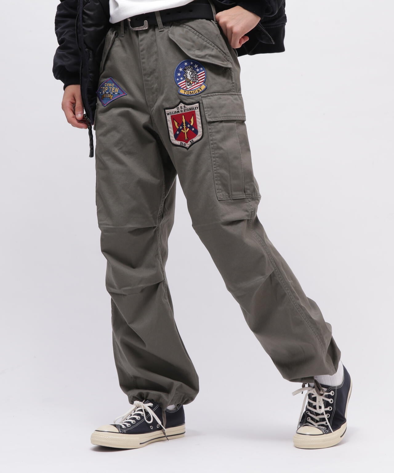 《直営店限定》TOP GUN WAPPEN CARGO PANTS / トップガン ワッペン カーゴパンツ / AVIREX 