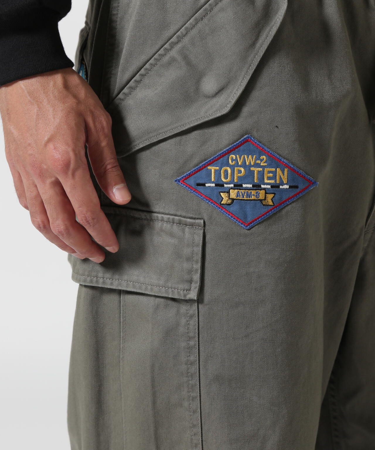 《直営店限定》TOP GUN WAPPEN CARGO PANTS / トップガン ワッペン カーゴパンツ / AVIREX 