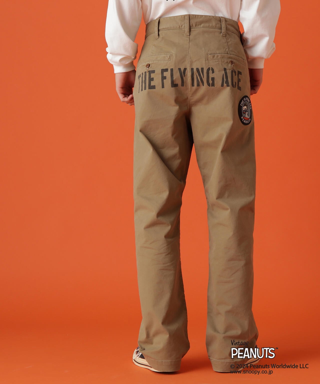 《AVIREX × PEANUTS》CHINO PANTS "FLYING ACE" / チノパンツ "フライング エース" / ピーナッツ