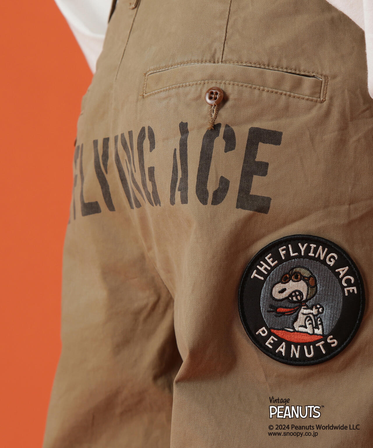 《AVIREX × PEANUTS》CHINO PANTS "FLYING ACE" / チノパンツ "フライング エース" / ピーナッツ