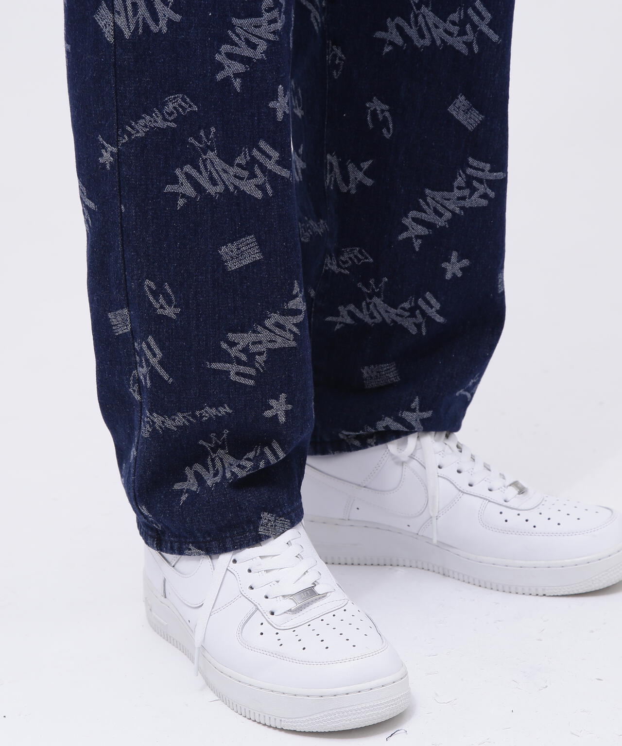 TAGGING JACQUARD DENIM PANTS / タギング ジャガード デニム パンツ