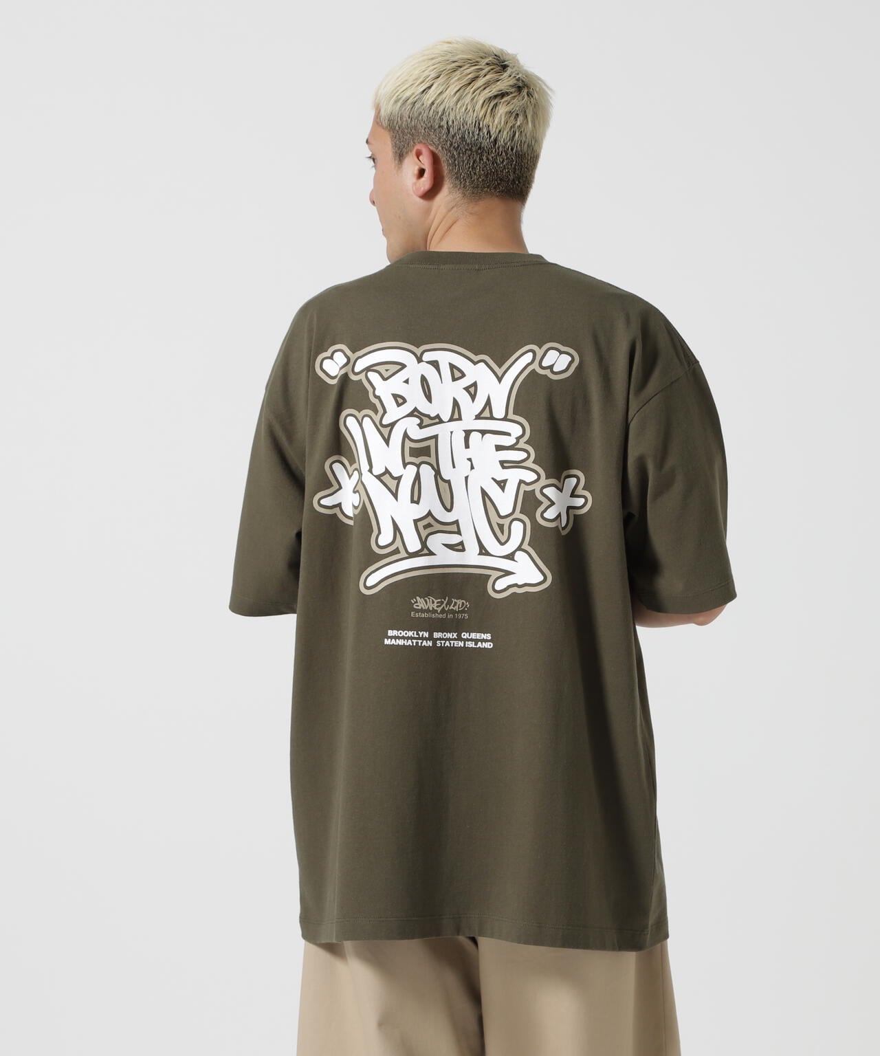 《直営店限定》GRAFFITI T-SHIRT "BORN IN THE NYC" / グラフィティ Tシャツ "ボーン イン ザ ニューヨ