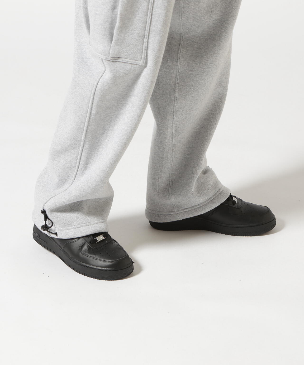 《直営店限定》HEAVY WEIGHT SWEAT CARGO PANTS / ヘビーウェイト スウェット カーゴパンツ / AVIREX 