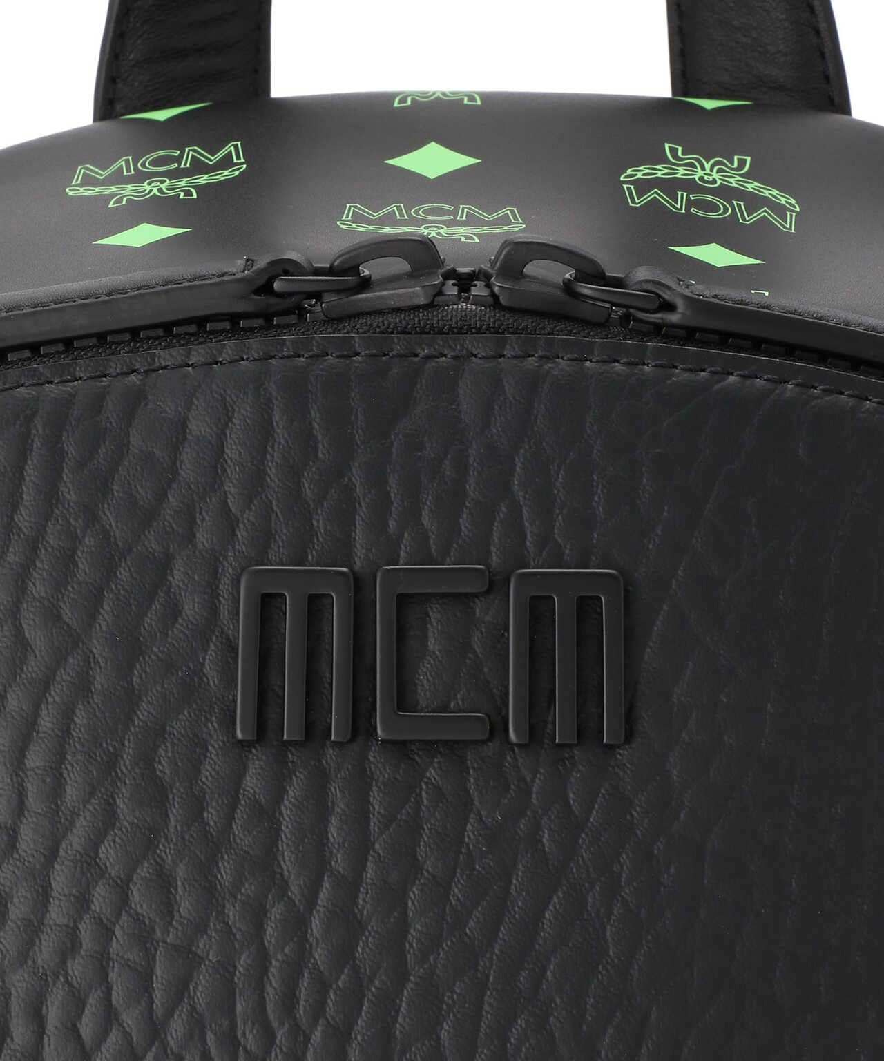 MCM/エムシーエム/Color Splash Logo Backpack M/〈スターク〉バックパック