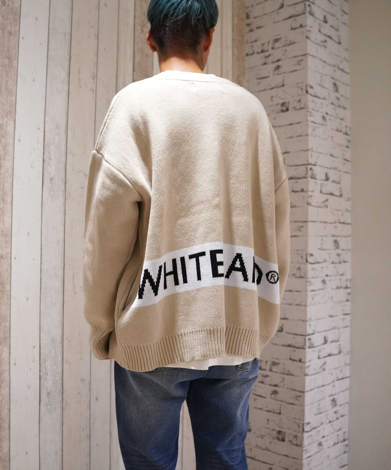 定期入れの 美品！WHITELAND ホワイトランド ペイズリー ビッグ